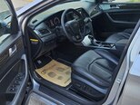 Hyundai Sonata-16