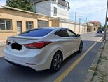 Hyundai Elantra-6