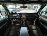 Jeep Wrangler-13