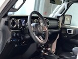Jeep Wrangler-16