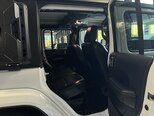 Jeep Wrangler-12