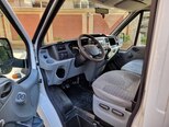 Ford Transit-12