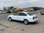 Volkswagen Passat-11