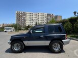 Mitsubishi Pajero-4