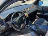 Mercedes E 200-6