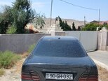 Mercedes E 200-3