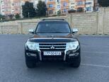 Mitsubishi Pajero-1