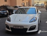 Porsche Panamera 4-1