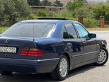 Mercedes E 230-7