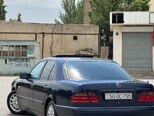 Mercedes E 230-10