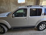 Nissan Pathfinder-12