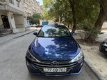 Hyundai Elantra-1