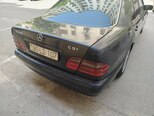 Mercedes E 220-3