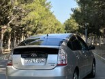 Toyota Prius-2