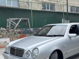 Mercedes E 200-2