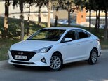 Hyundai Accent-1
