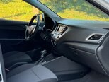 Hyundai Accent-11