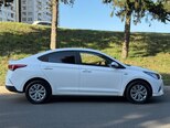 Hyundai Accent-6