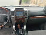 Toyota Land Cruiser Prado-5