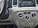 Hyundai Accent-9