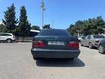 Mercedes E 220-7