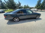 Mercedes E 220-11