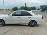 Mercedes C 240-12