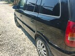Opel Zafira-5