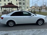 Hyundai Sonata-4