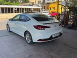 Hyundai Elantra-9