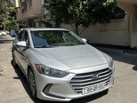Hyundai Elantra-9