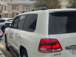 Toyota Land Cruiser-6