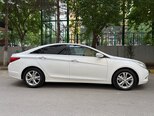 Hyundai Sonata-4