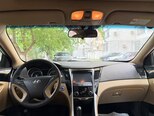 Hyundai Sonata-12
