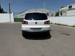 Volkswagen Tiguan-5