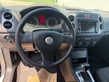 Volkswagen Tiguan-11