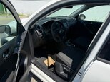 Volkswagen Tiguan-12