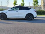 Tesla Model Y-2
