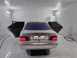 Mercedes E 320-2