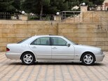 Mercedes E 270-6