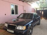 Mercedes 220 E-2