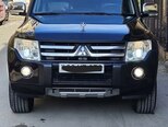 Mitsubishi Pajero-11