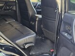 Mitsubishi Pajero-13