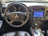 Mitsubishi Pajero-18