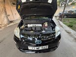 Toyota Prius-11