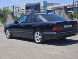 Mercedes E 320-8