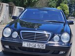 Mercedes E 320-1