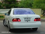 Mercedes E 320-13
