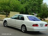 Mercedes E 320-9