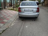 Hyundai Accent-2